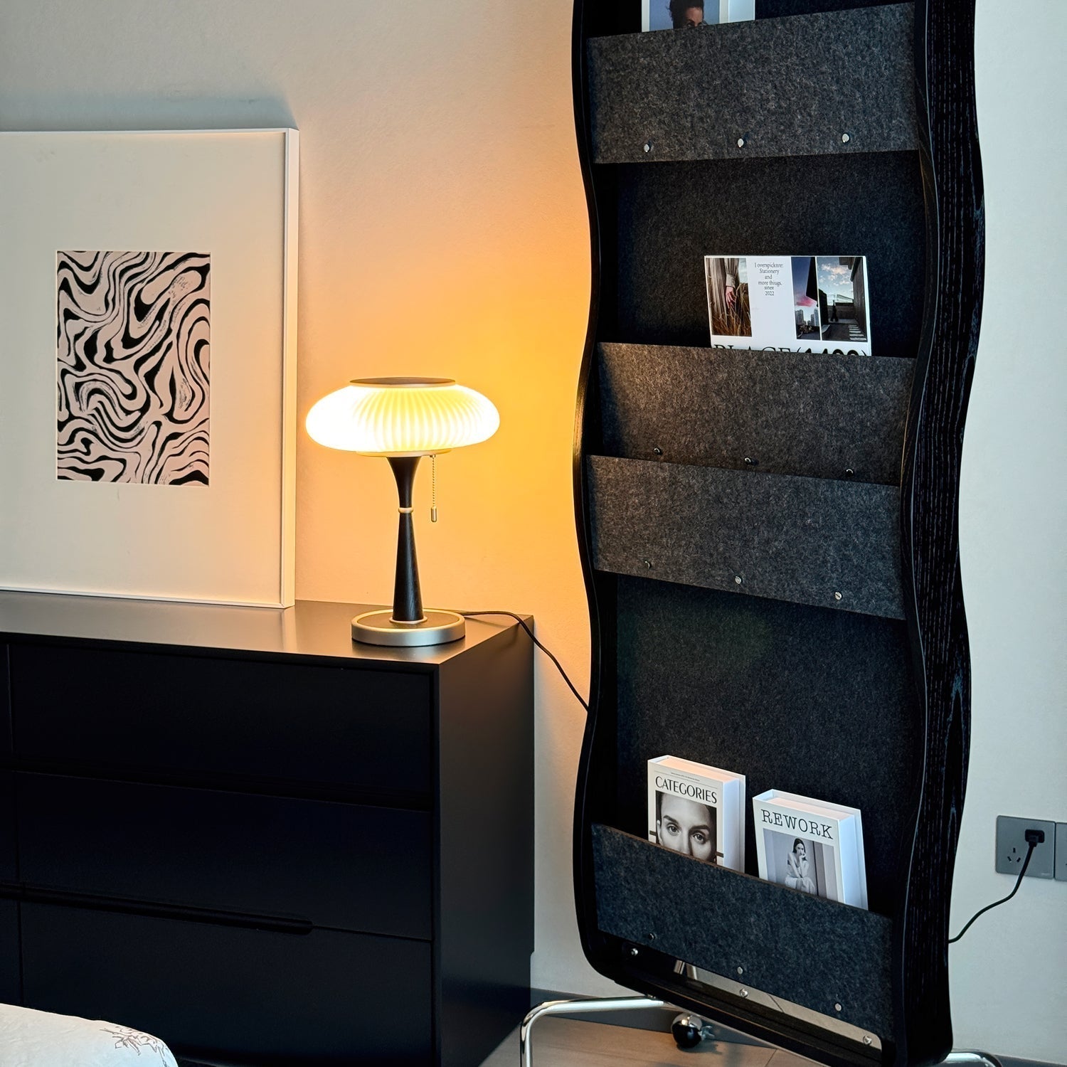 Motesku Table Lamp