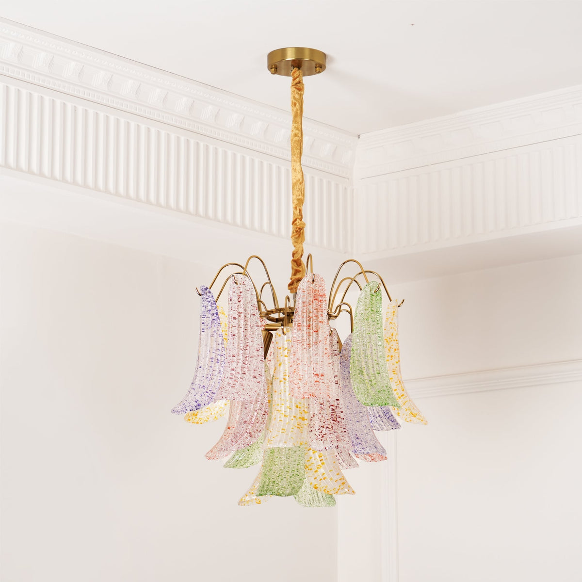 Wynenro Chandelier