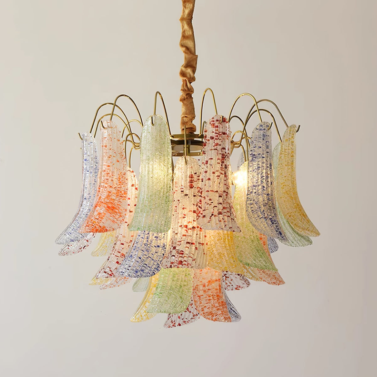 Wynenro Chandelier