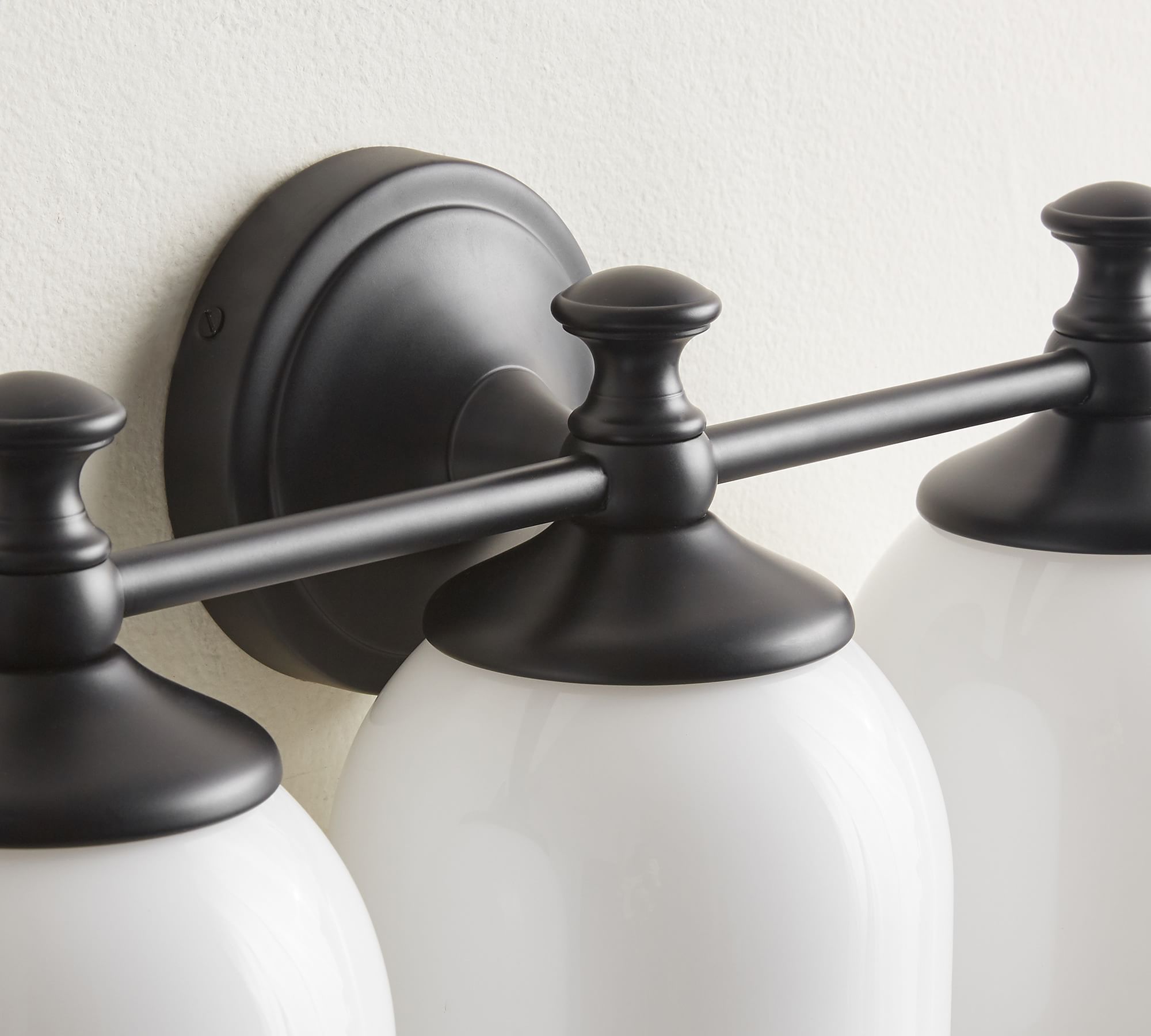 Renwyn Vanity Wall Light