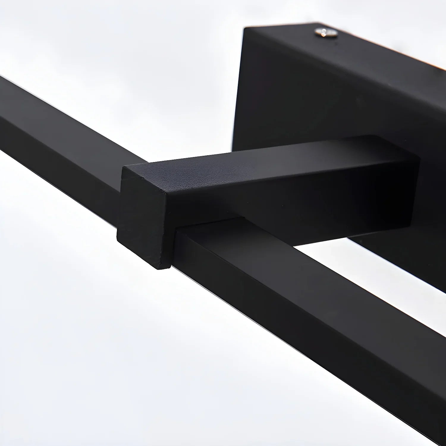 Loyeko Linear Wall Light