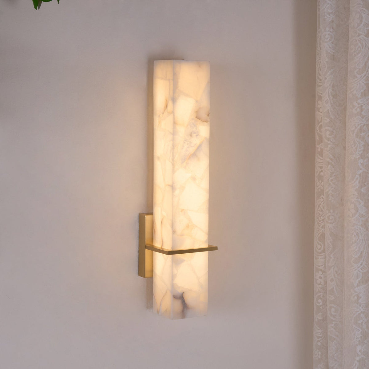 Milan Alabaster Wall Sconce – detail 3