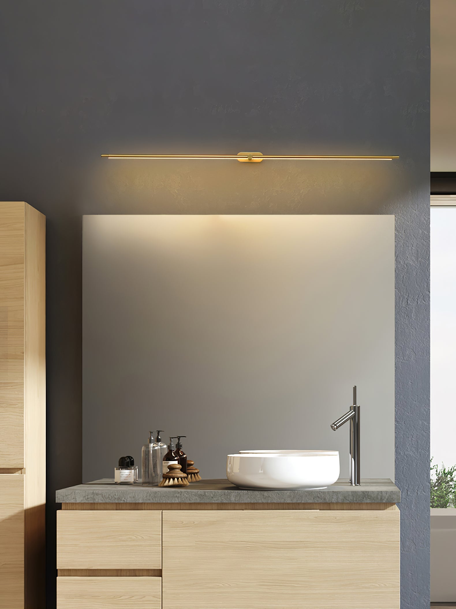 Briolen Linear Wall Light