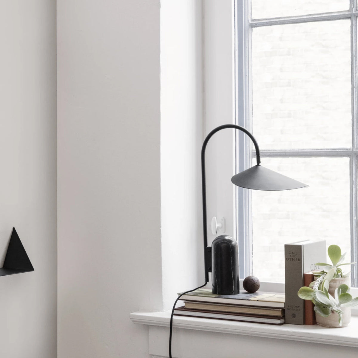 Axivale Minimalist Table Lamp