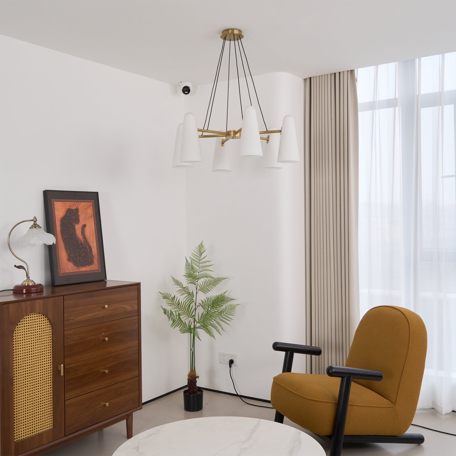 Iyuva Classic Chandelier