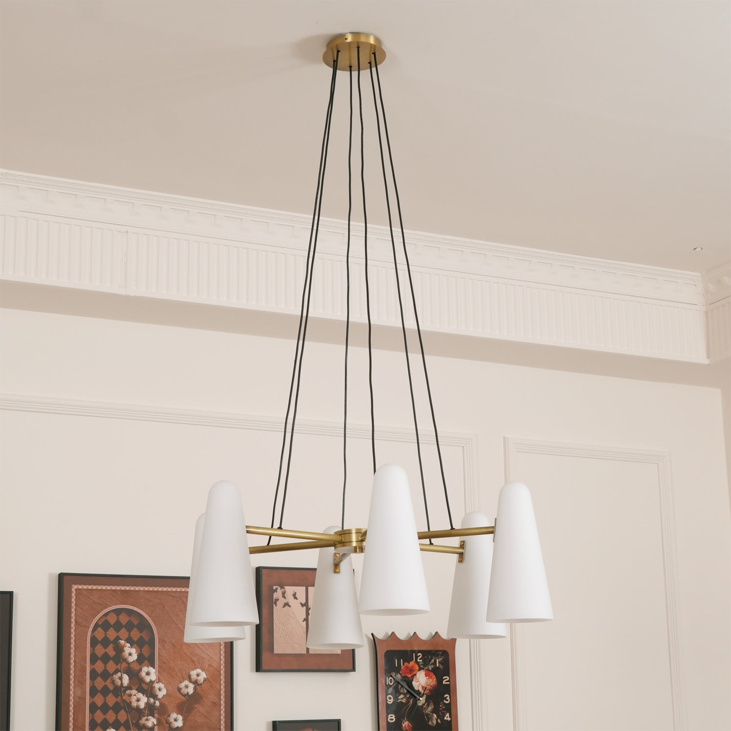 Iyuva Classic Chandelier