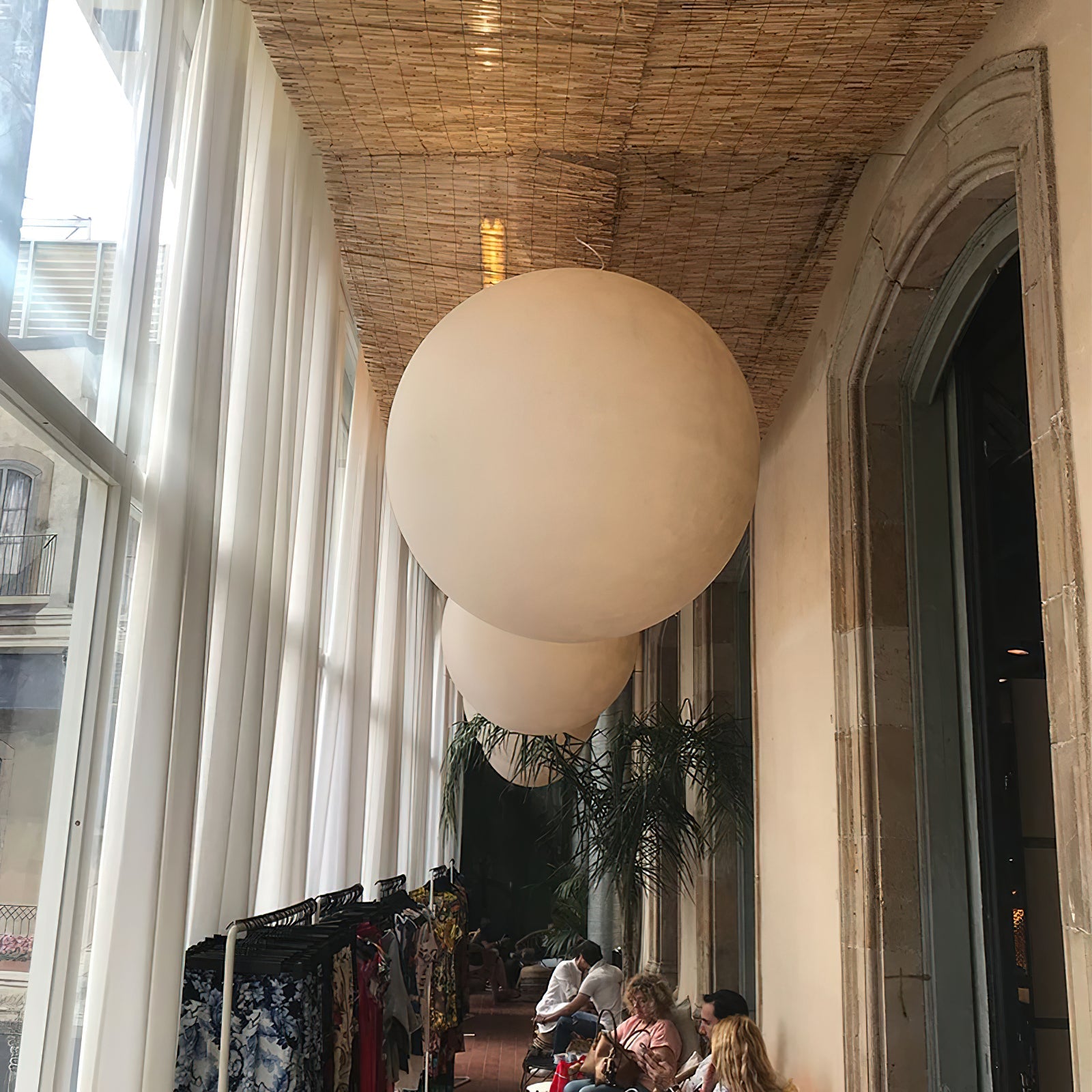 Camu Globe Pendant Light