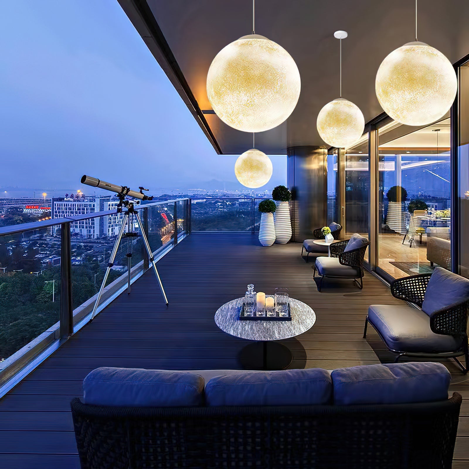 Camu Globe Pendant Light