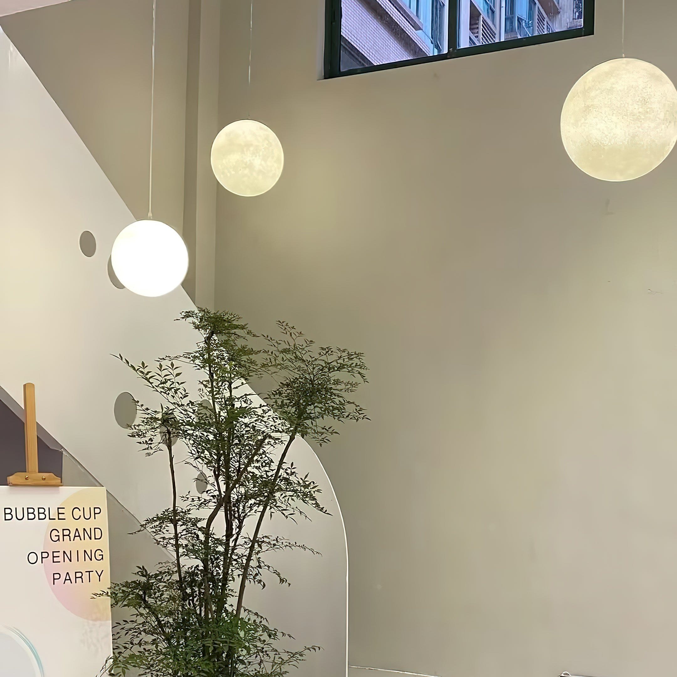 Camu Globe Pendant Light