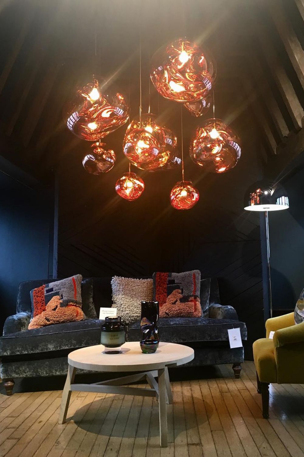 Loronova Pendant Light