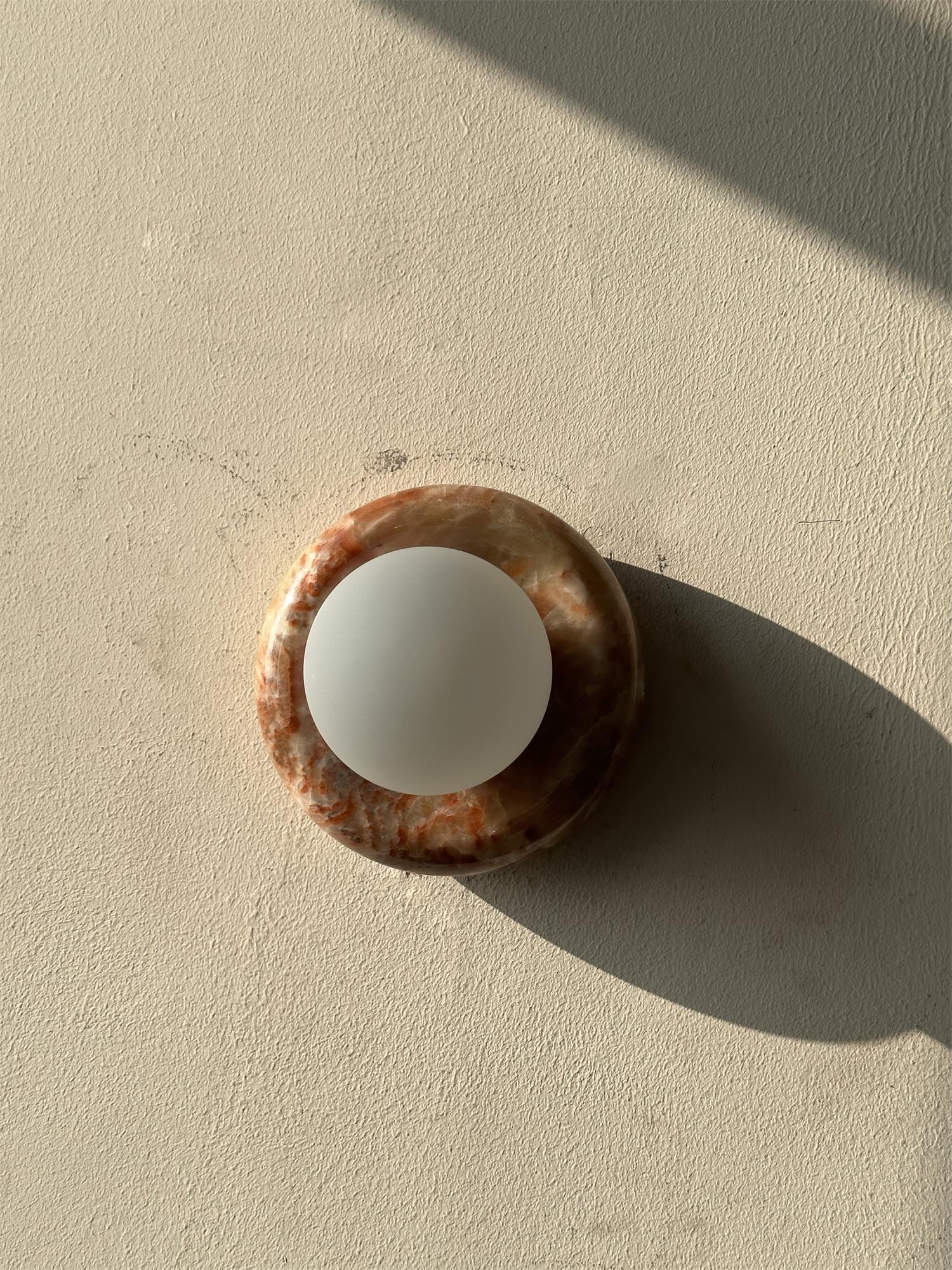 Wyno Wall Light