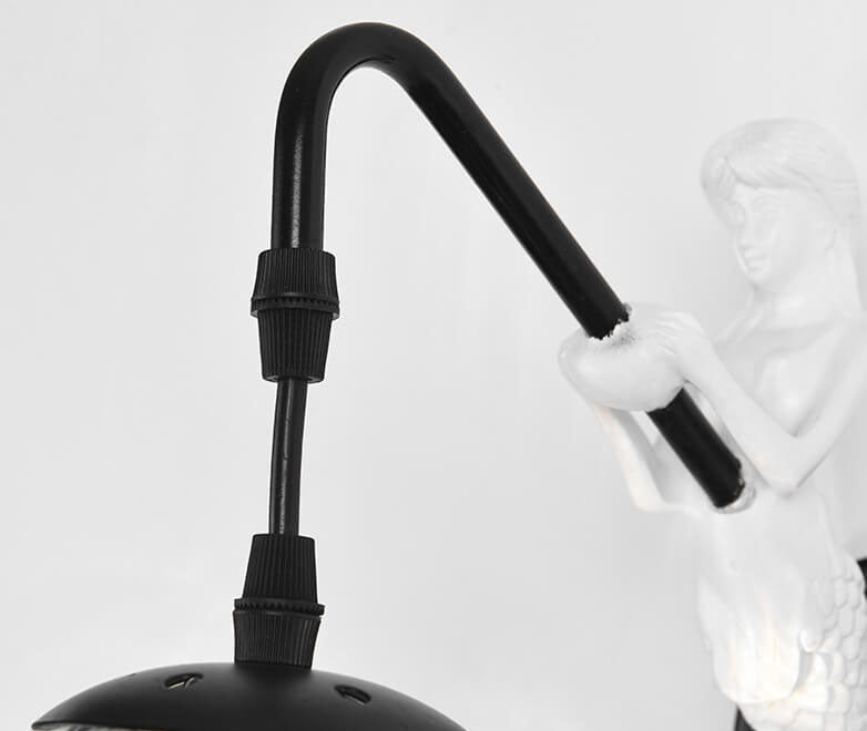 Roveno Globe Wall Light