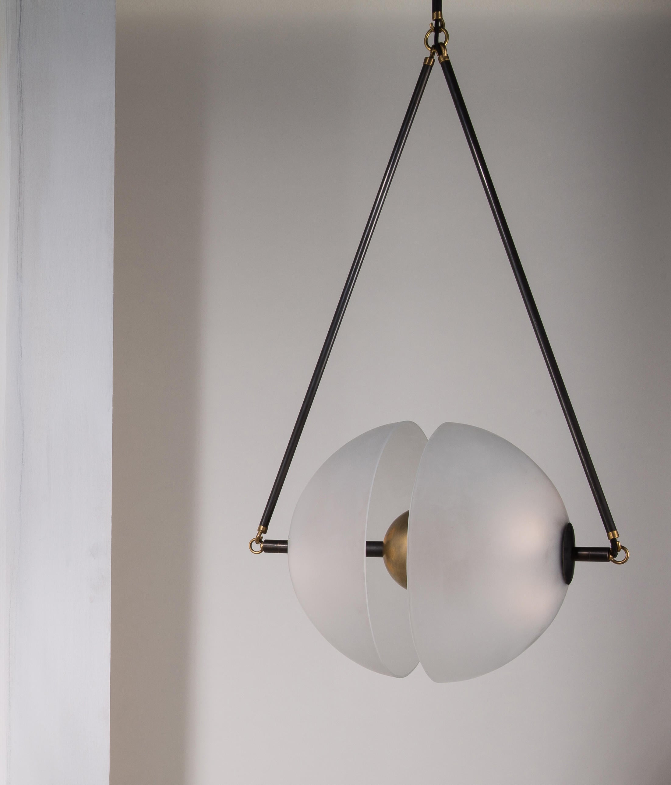 Kaiey Sculptural Pendant Light