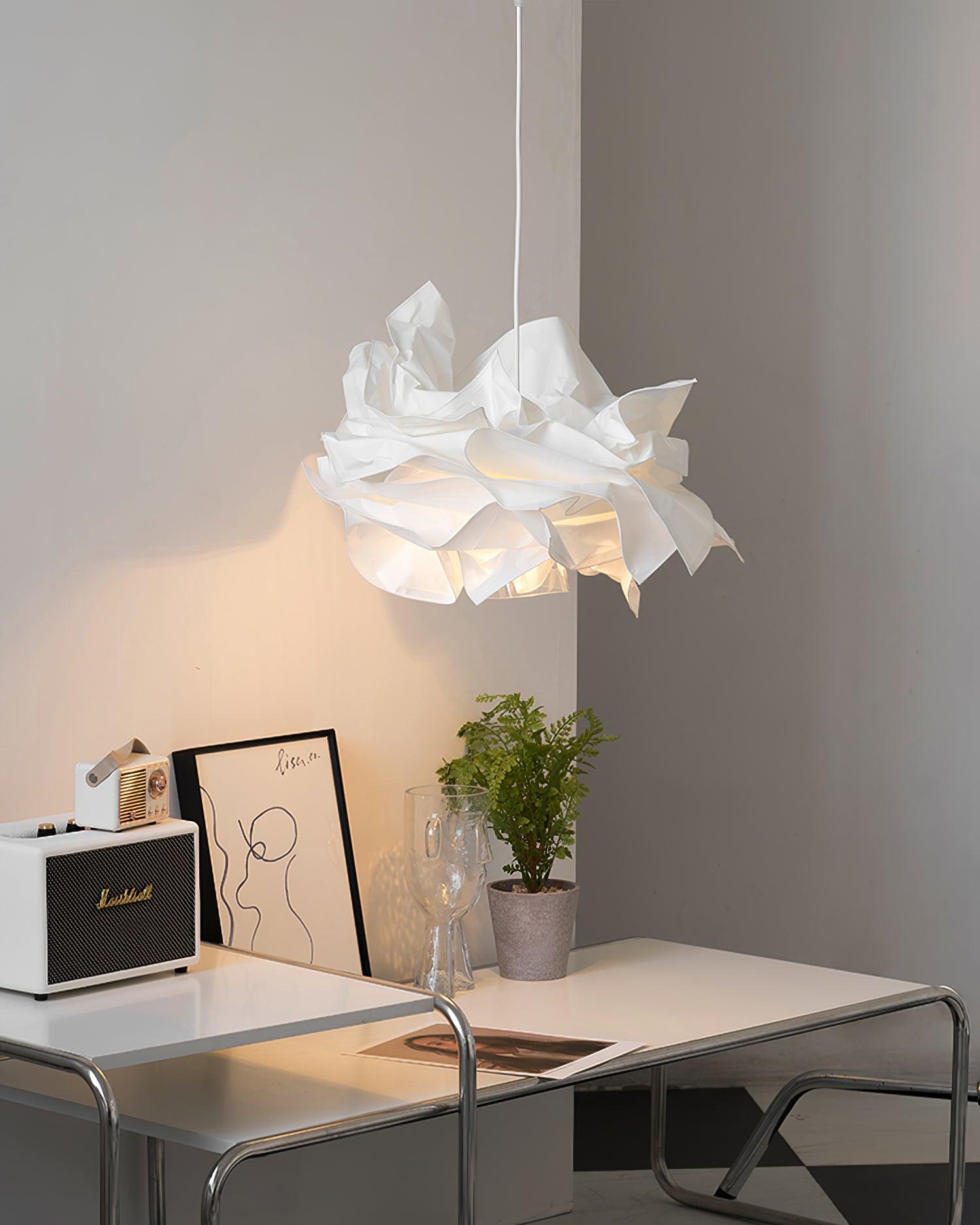Neroleyen Pendant Light