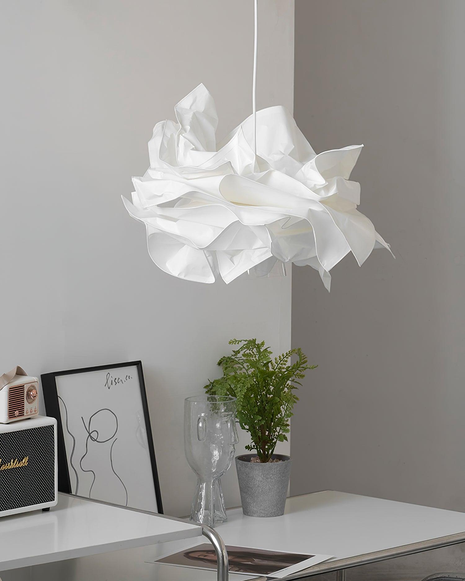 Neroleyen Pendant Light