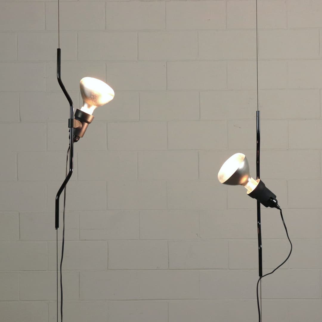 Elomiden Floor to Ceiling Lamp