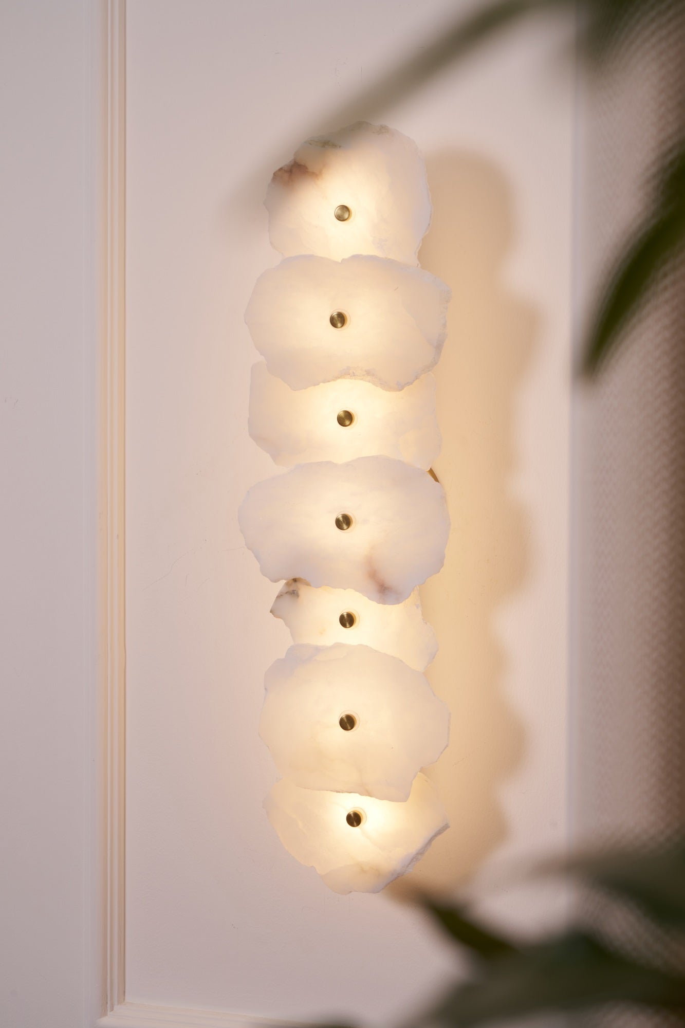 Westaylen Modern Wall Light