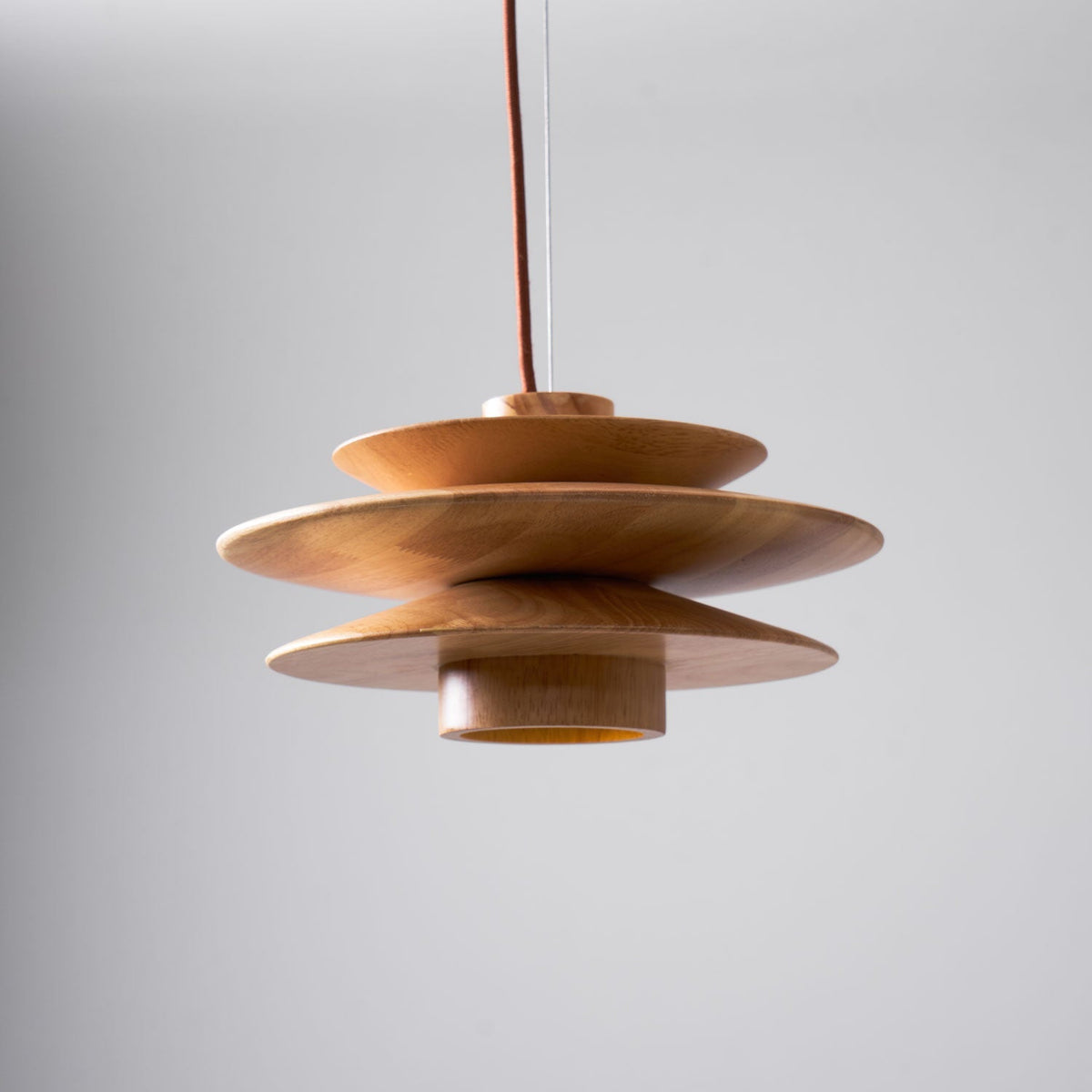 Cascade Wooden Disc Pendant Lamp – detail 23