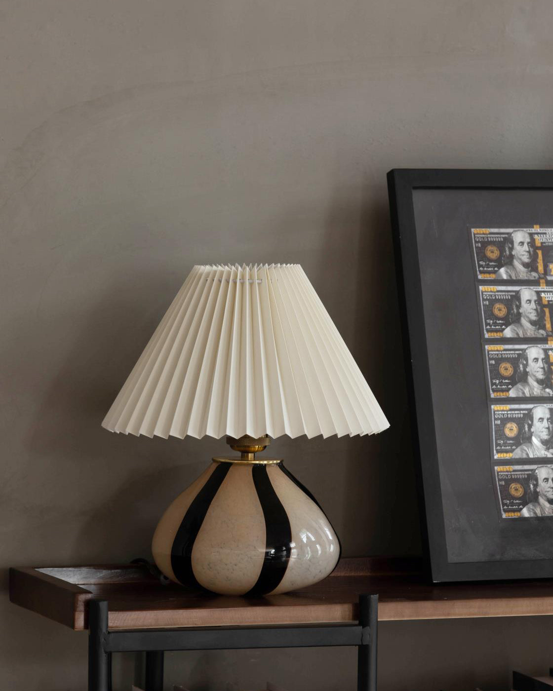 Orilo Pleated Table Lamp