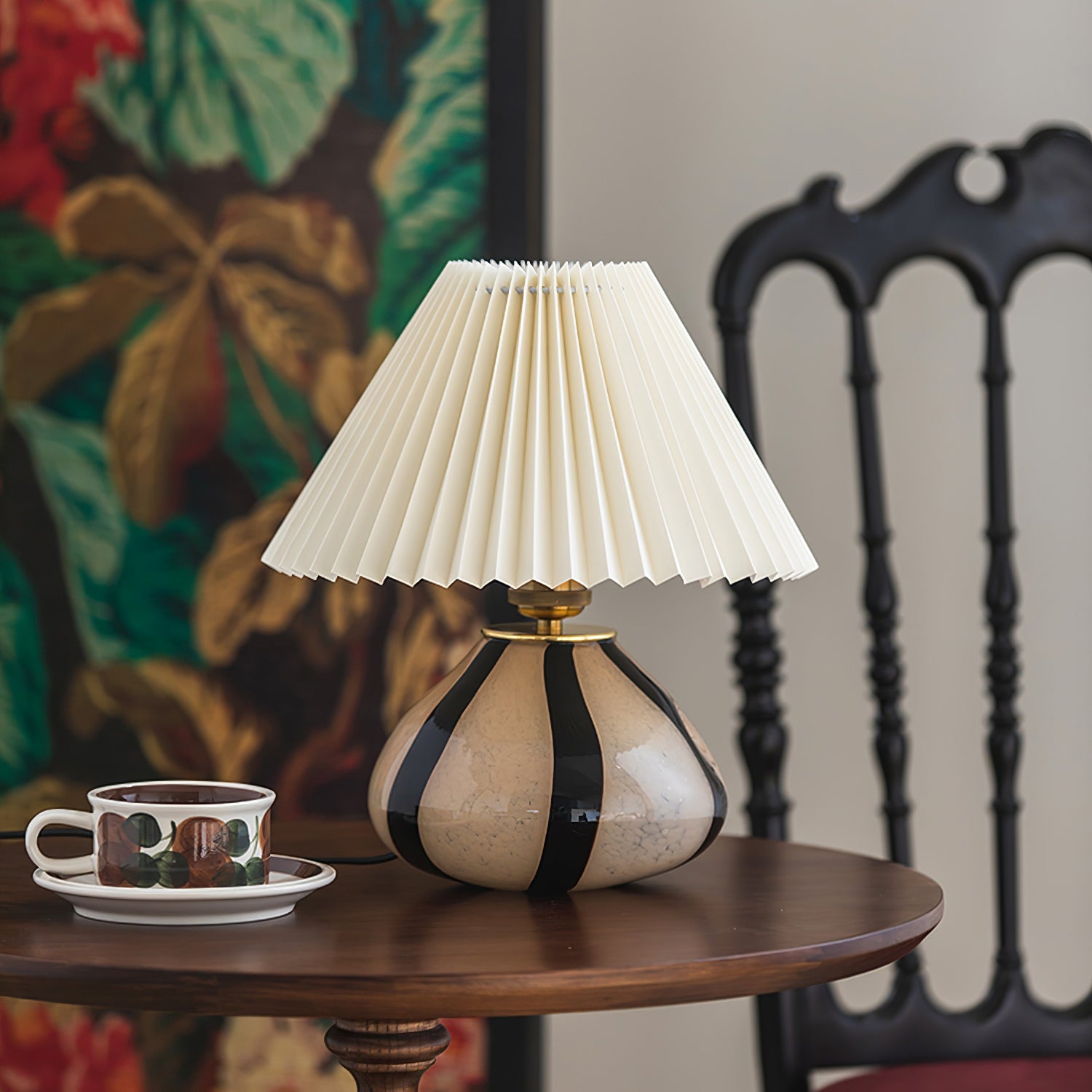 Orilo Pleated Table Lamp