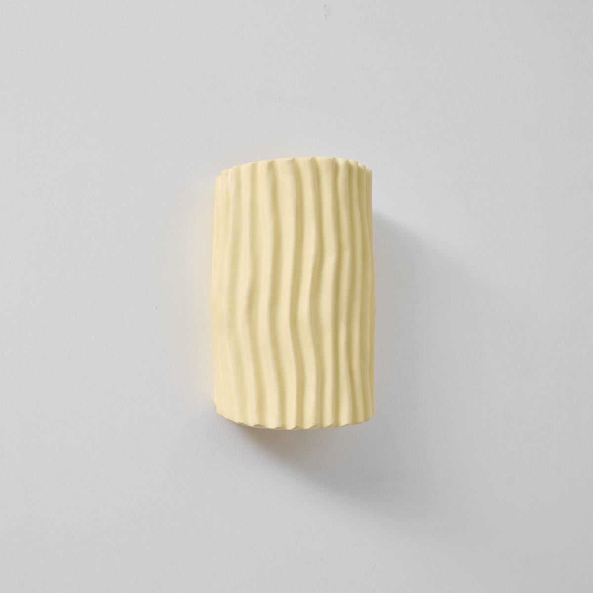Pleated Resin Wall Lamp – detail 7