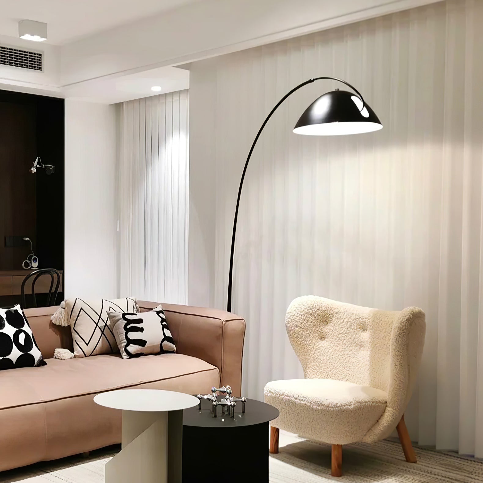 Deli Arc Floor Lamp