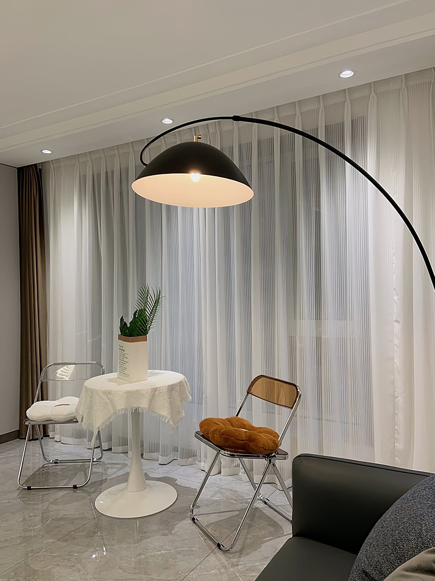 Deli Arc Floor Lamp