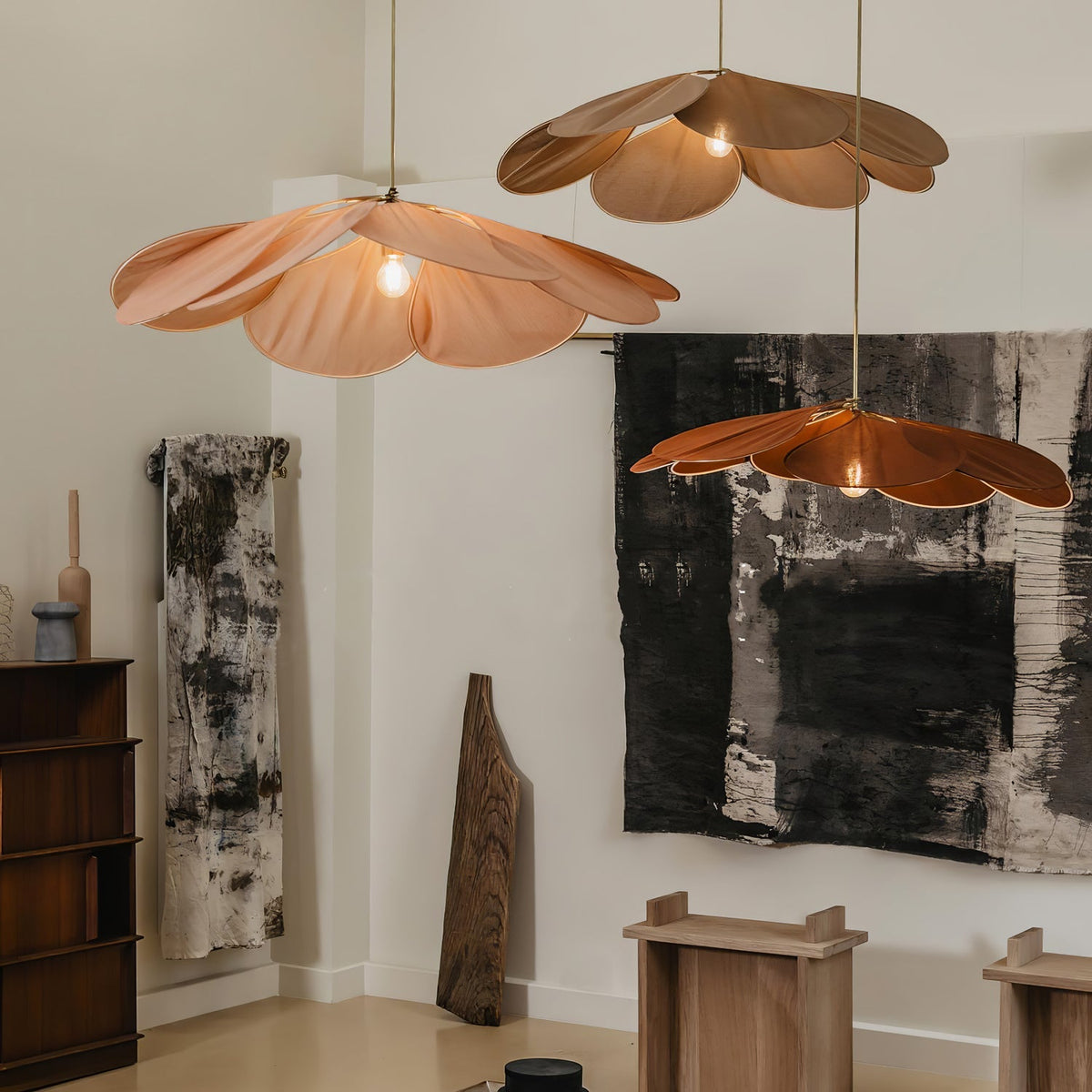 Foxli Petal Pendant Light