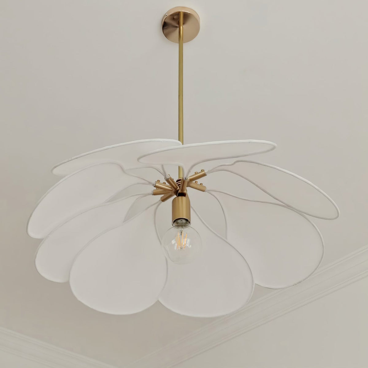 Foxli Petal Pendant Light