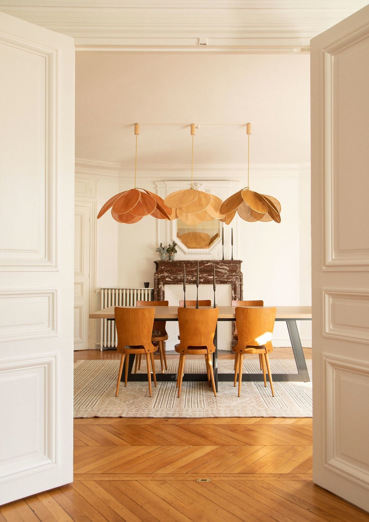 Foxli Petal Pendant Light