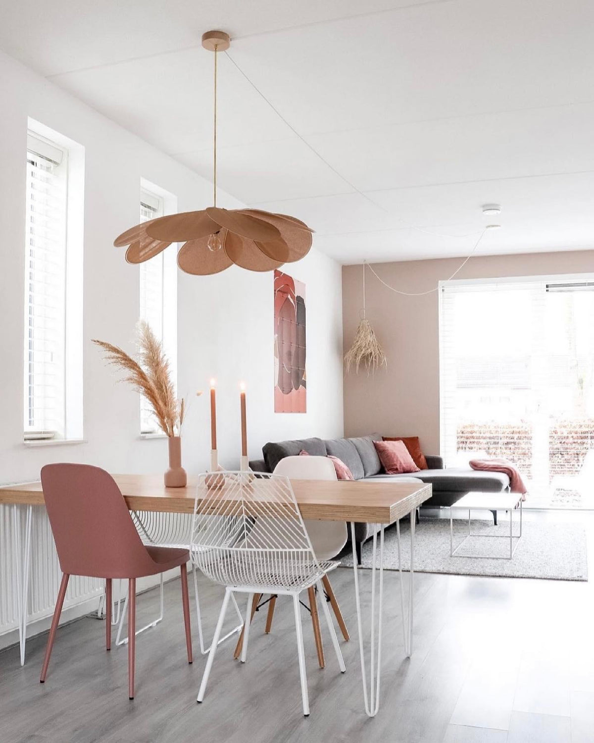 Foxli Petal Pendant Light