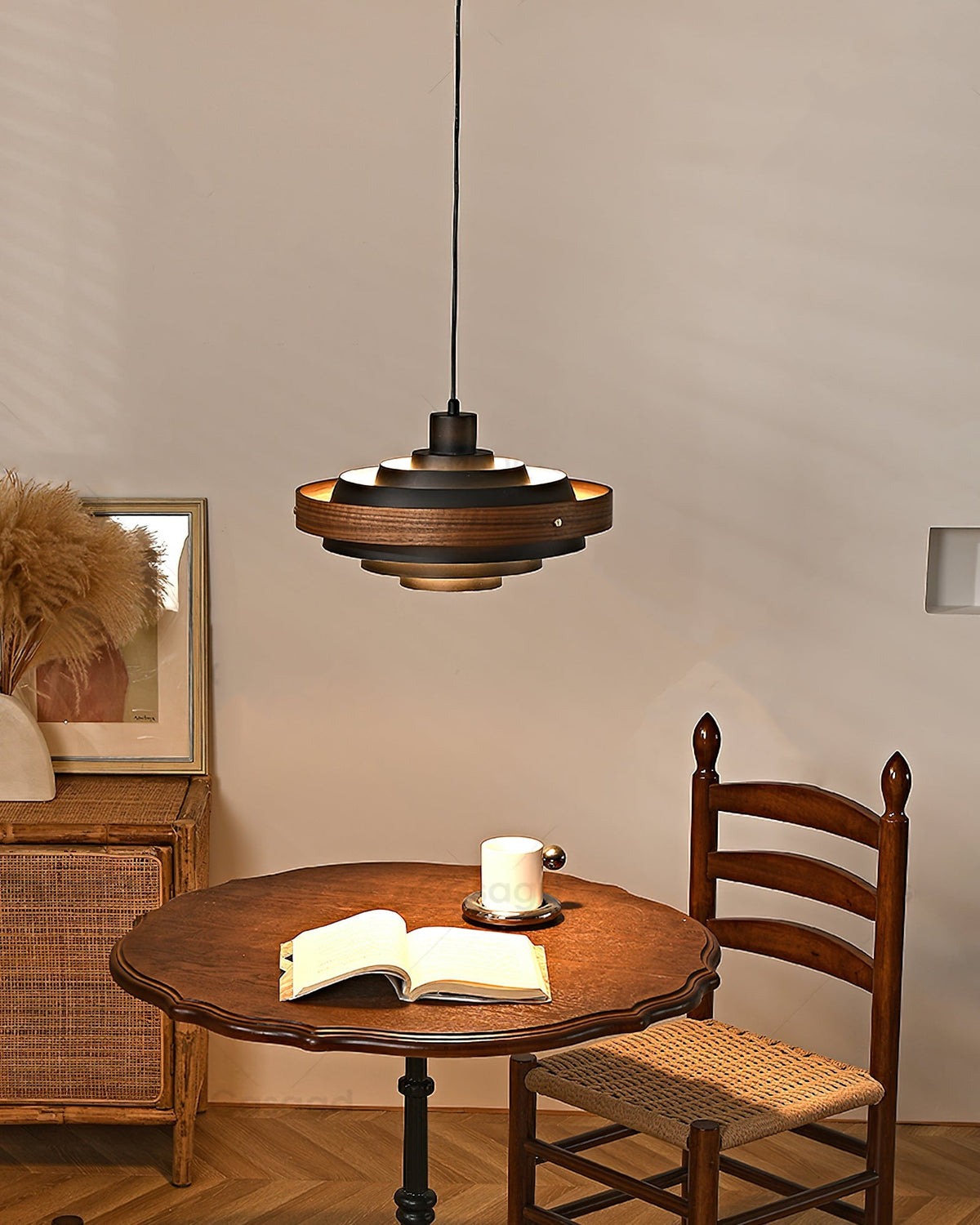 Orenal Articulated Pendant Light