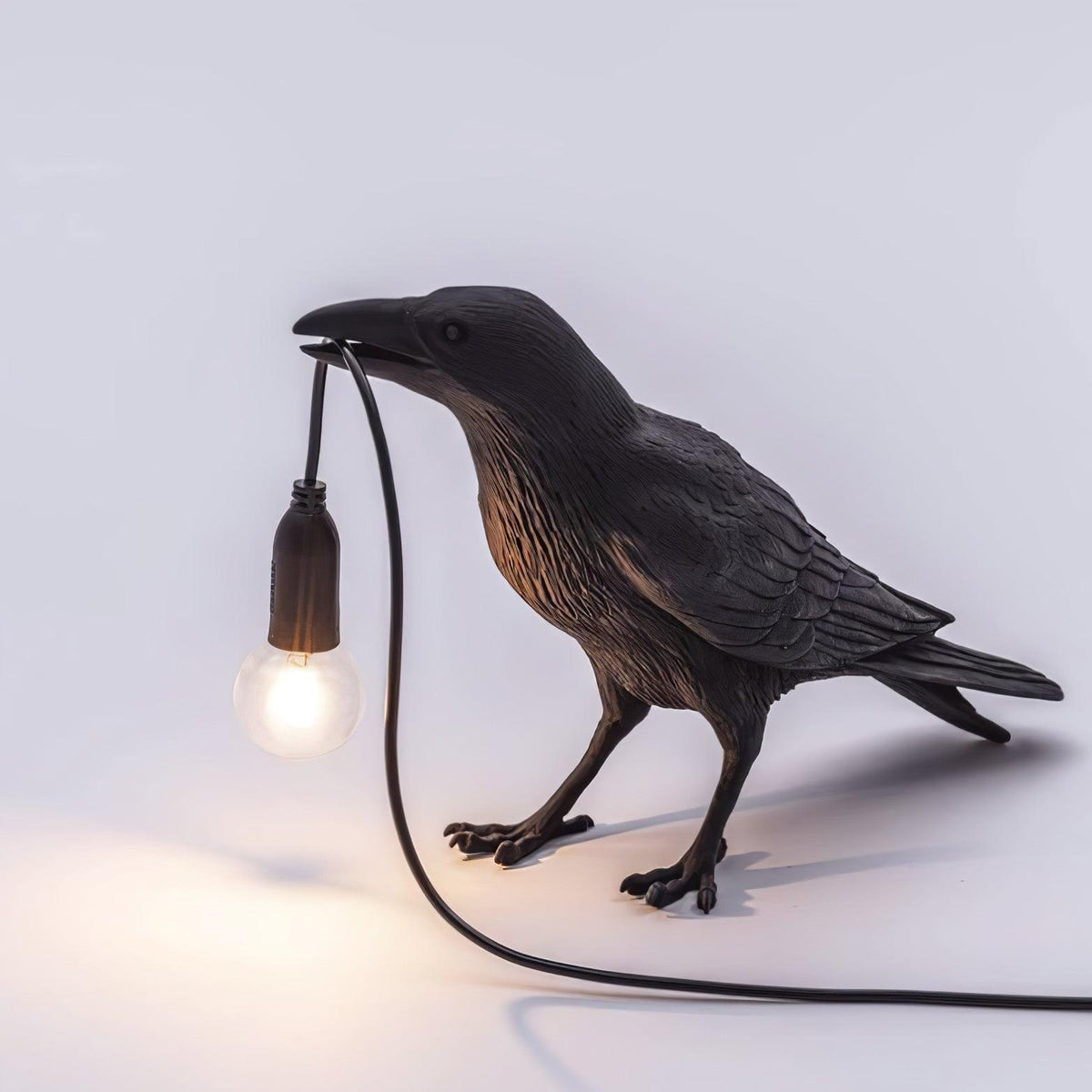 Raven Resin Table Lamp – detail 36