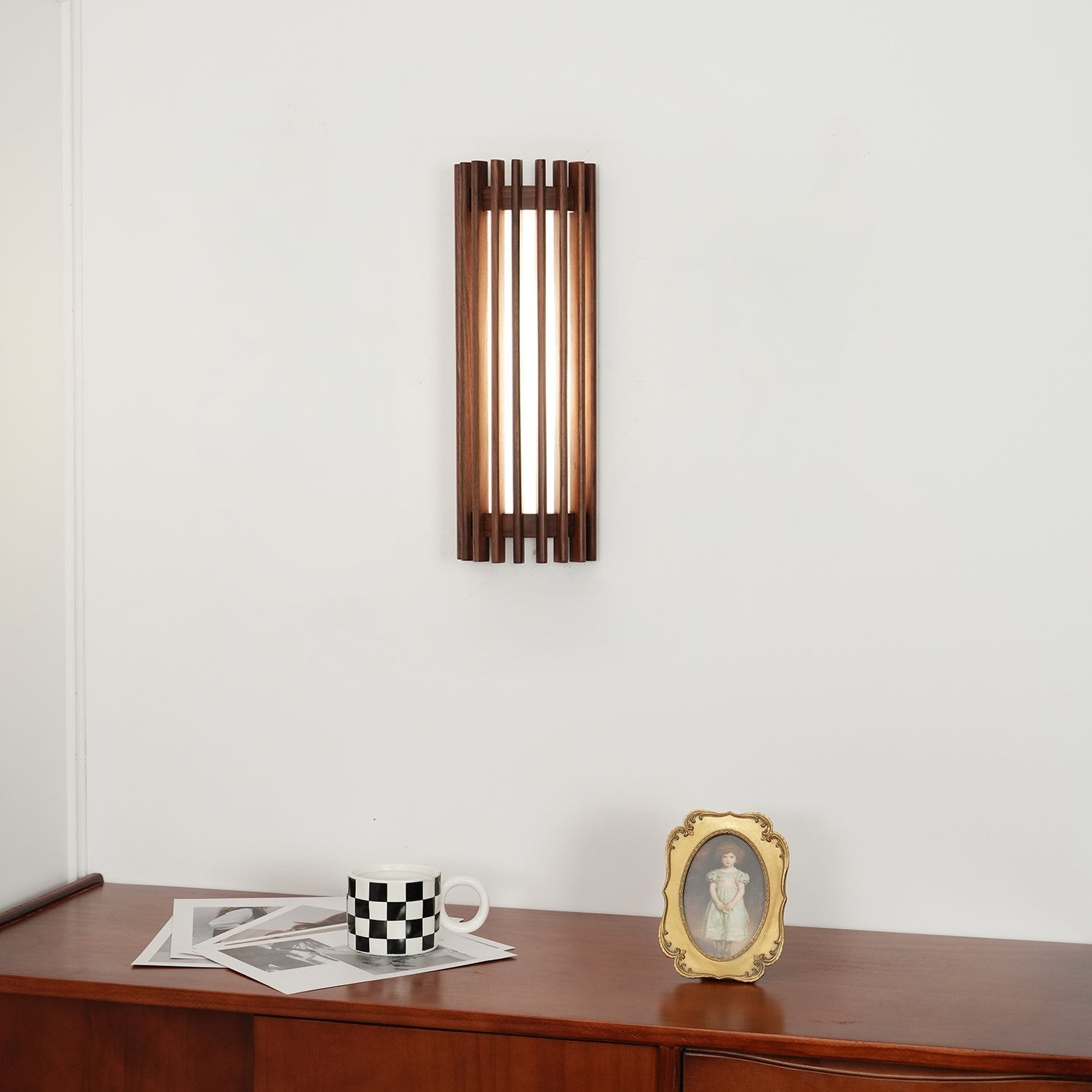 Wynenio Wall Light