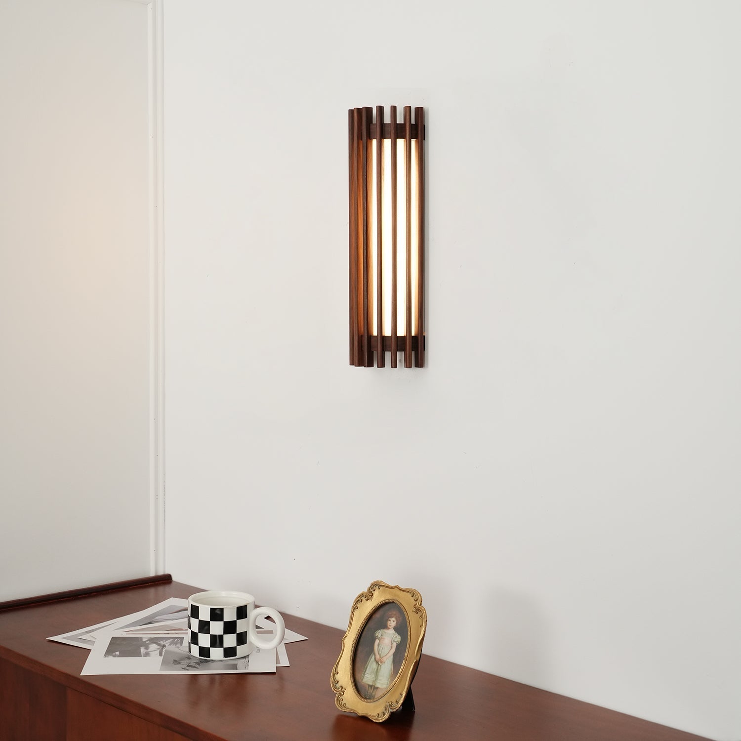 Wynenio Wall Light