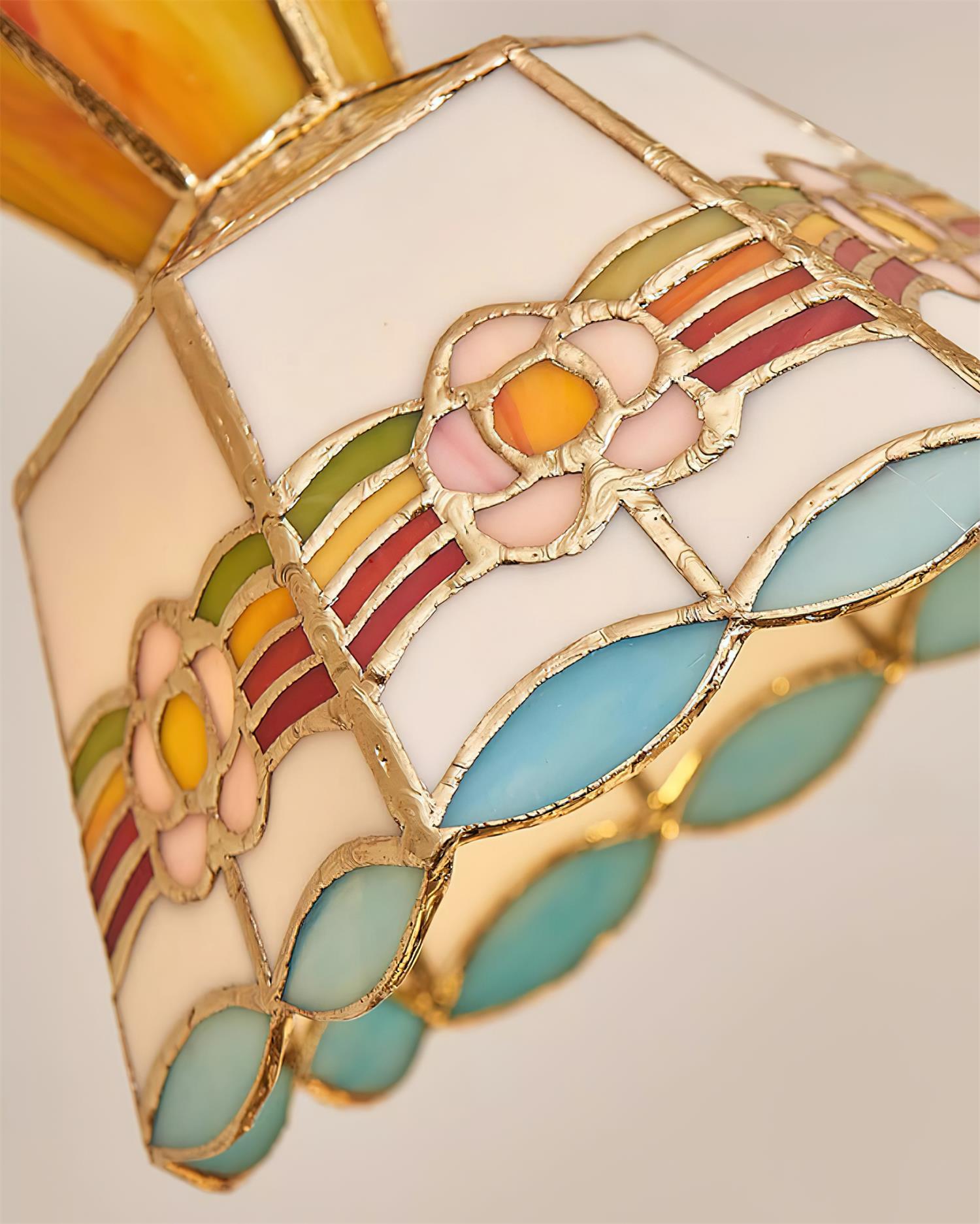 Talicove Tiffany Pendant Light