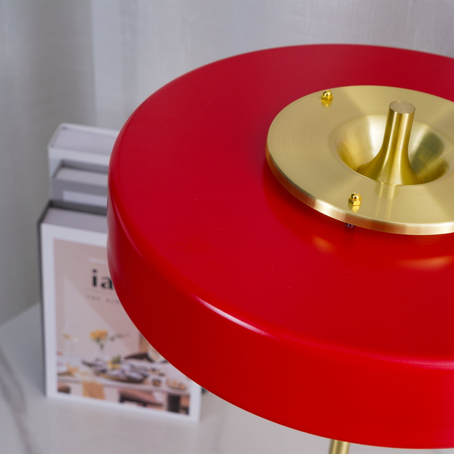 Ivymo Table Lamp