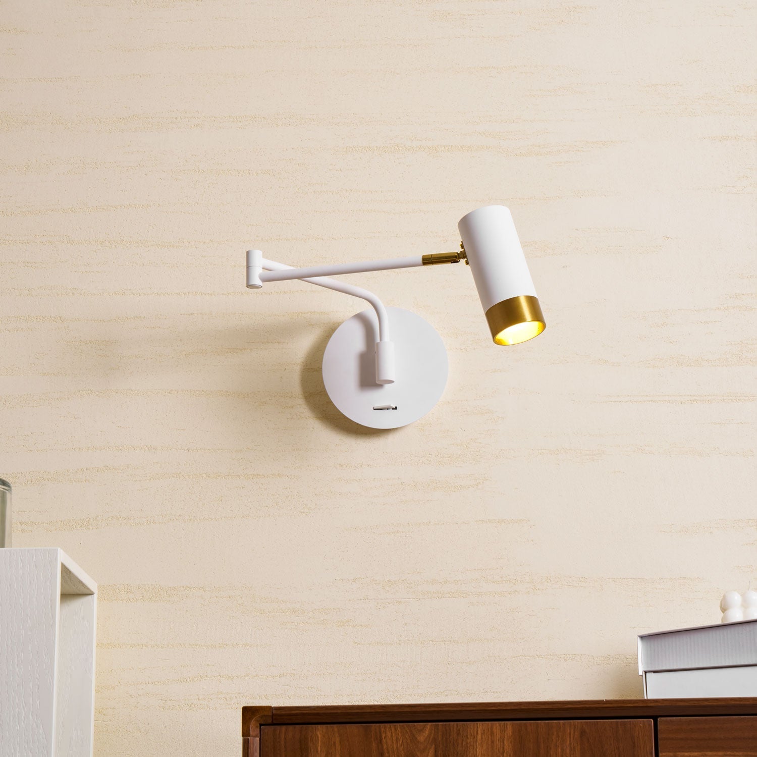 Soraon Linear Wall Light
