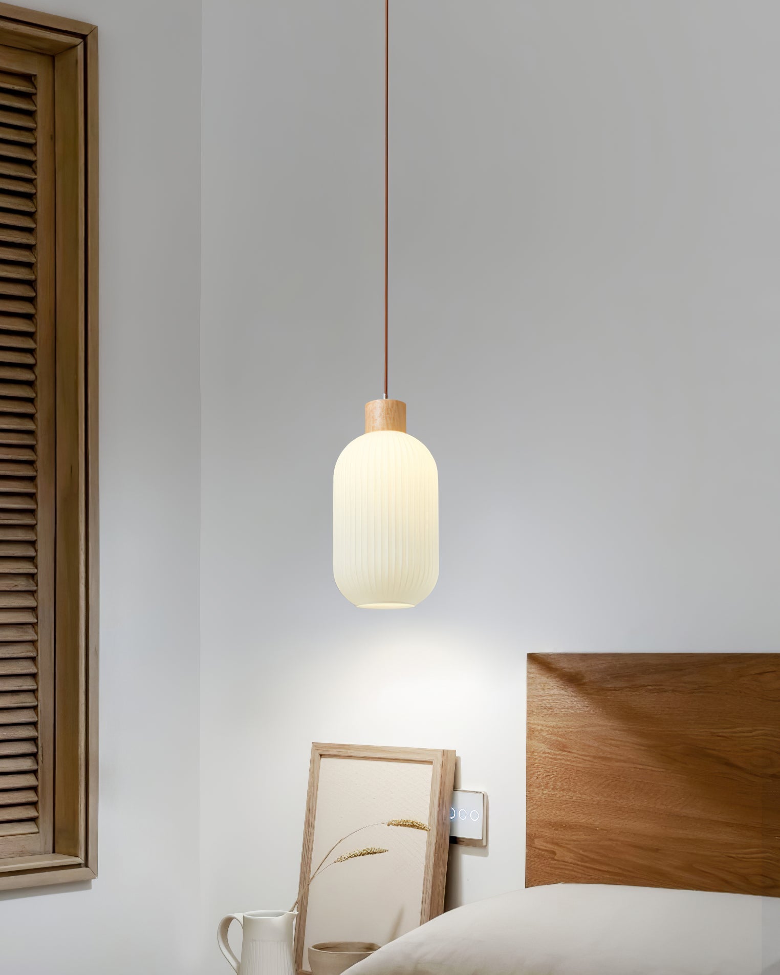 Finwyn Ribbed Pendant Light