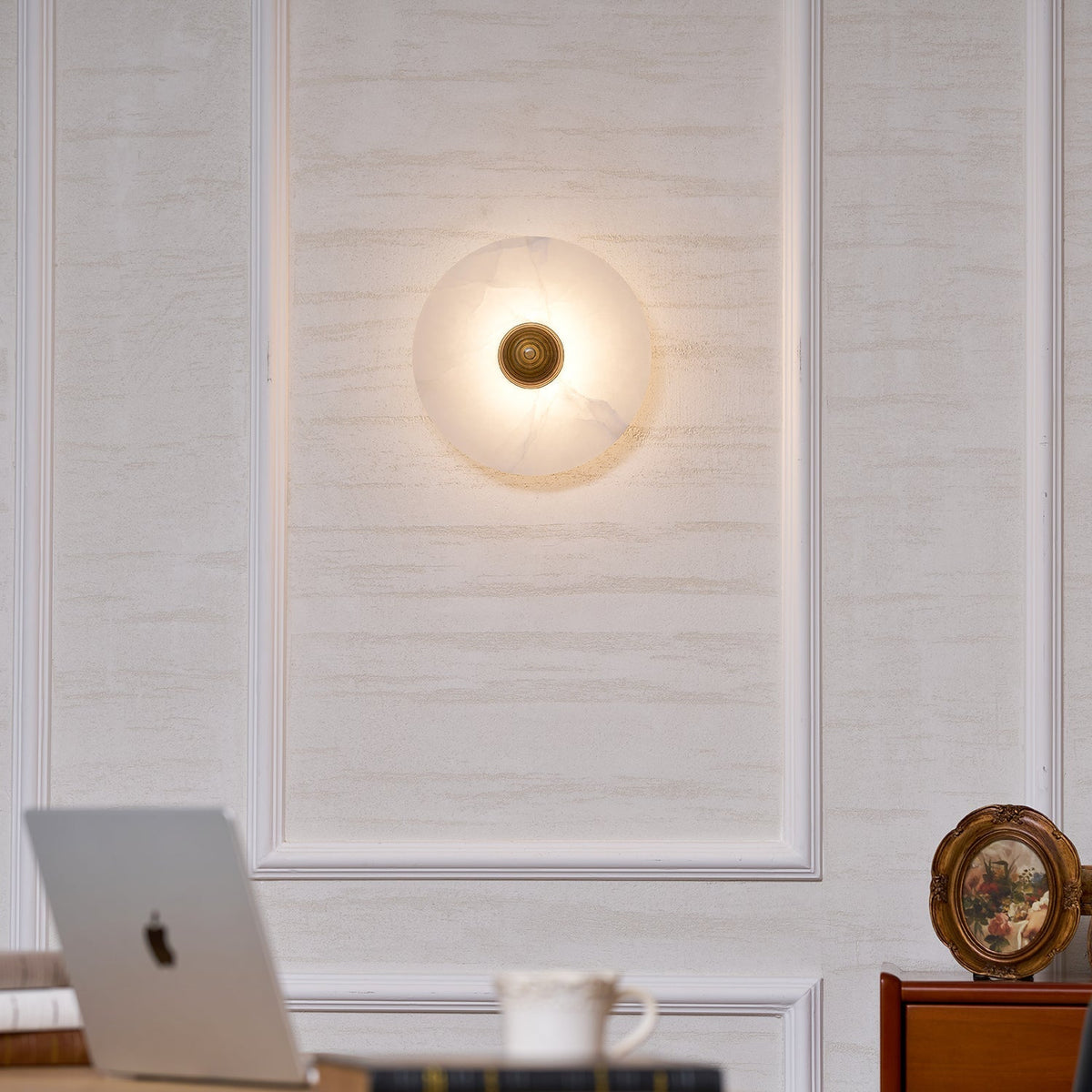 Nayra Alabaster Wall Lamp - Vakkerlight