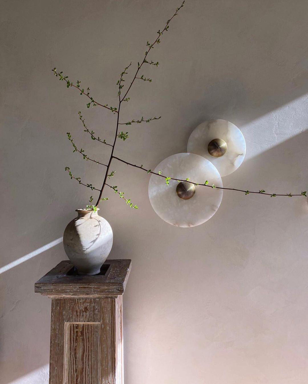 Jorliey Round Wall Light