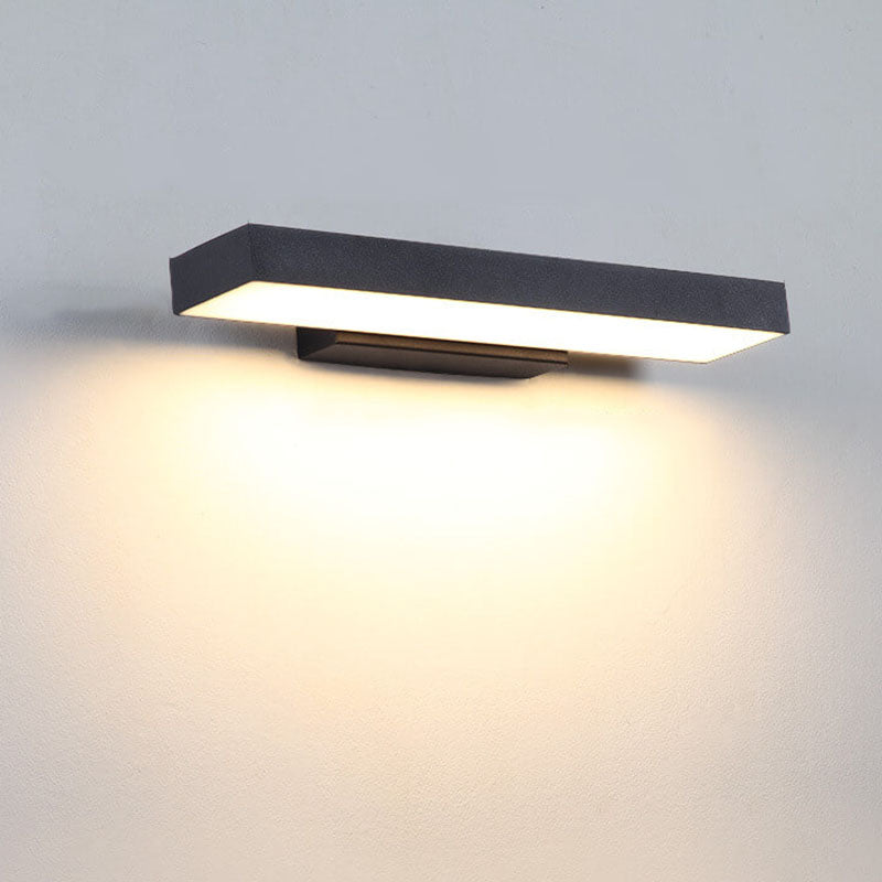 Jorinia Outdoor Wall Light