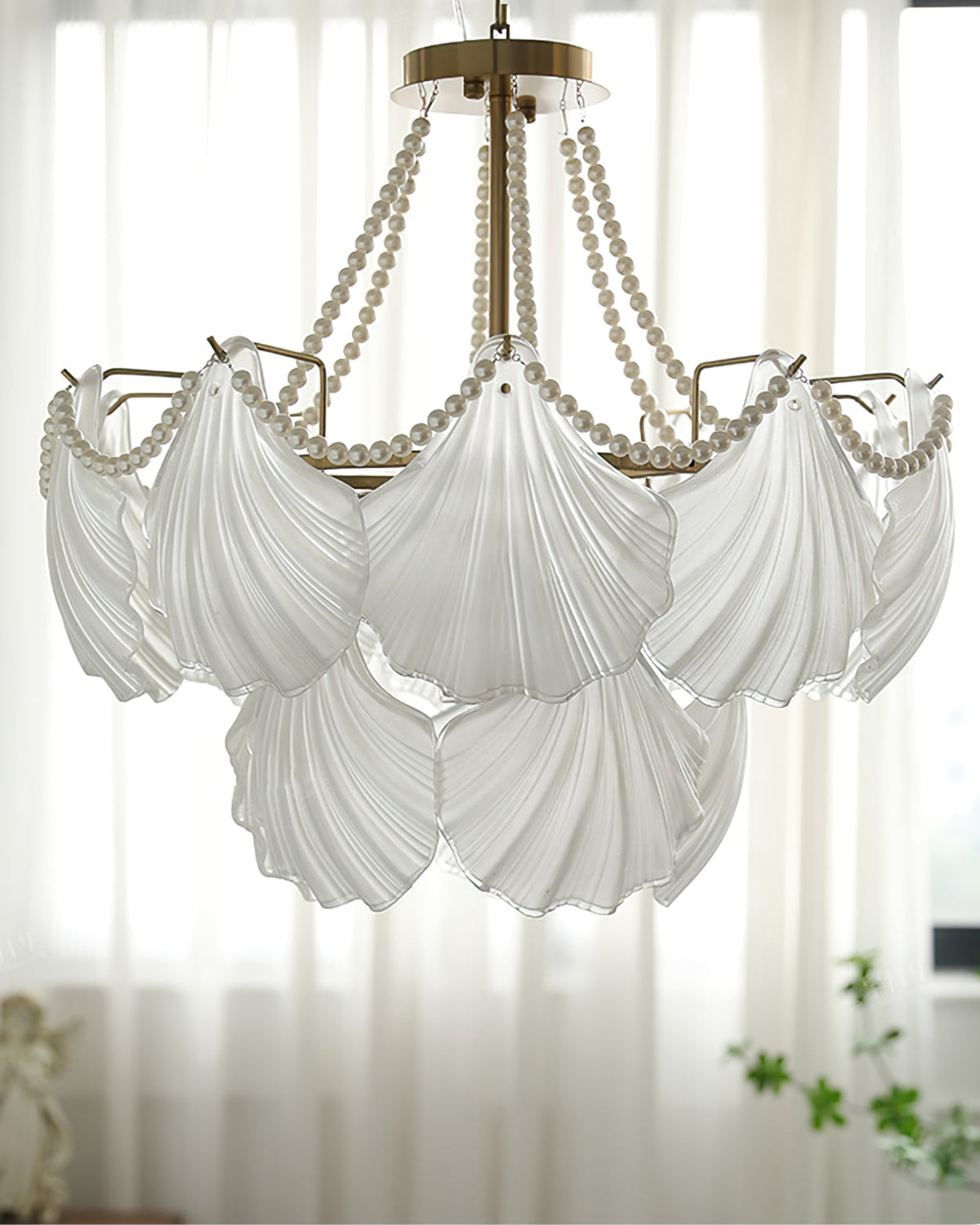Scallop Shell Chandelier – detail 7