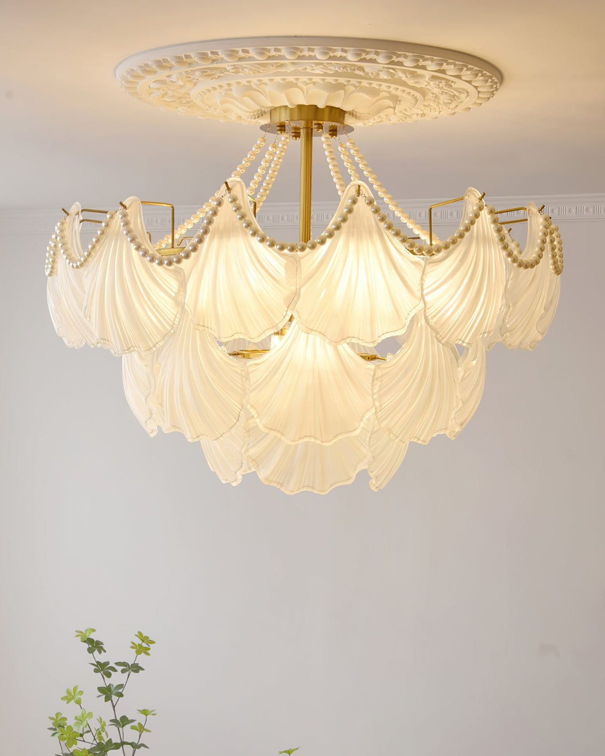 Scallop Shell Chandelier – detail 12