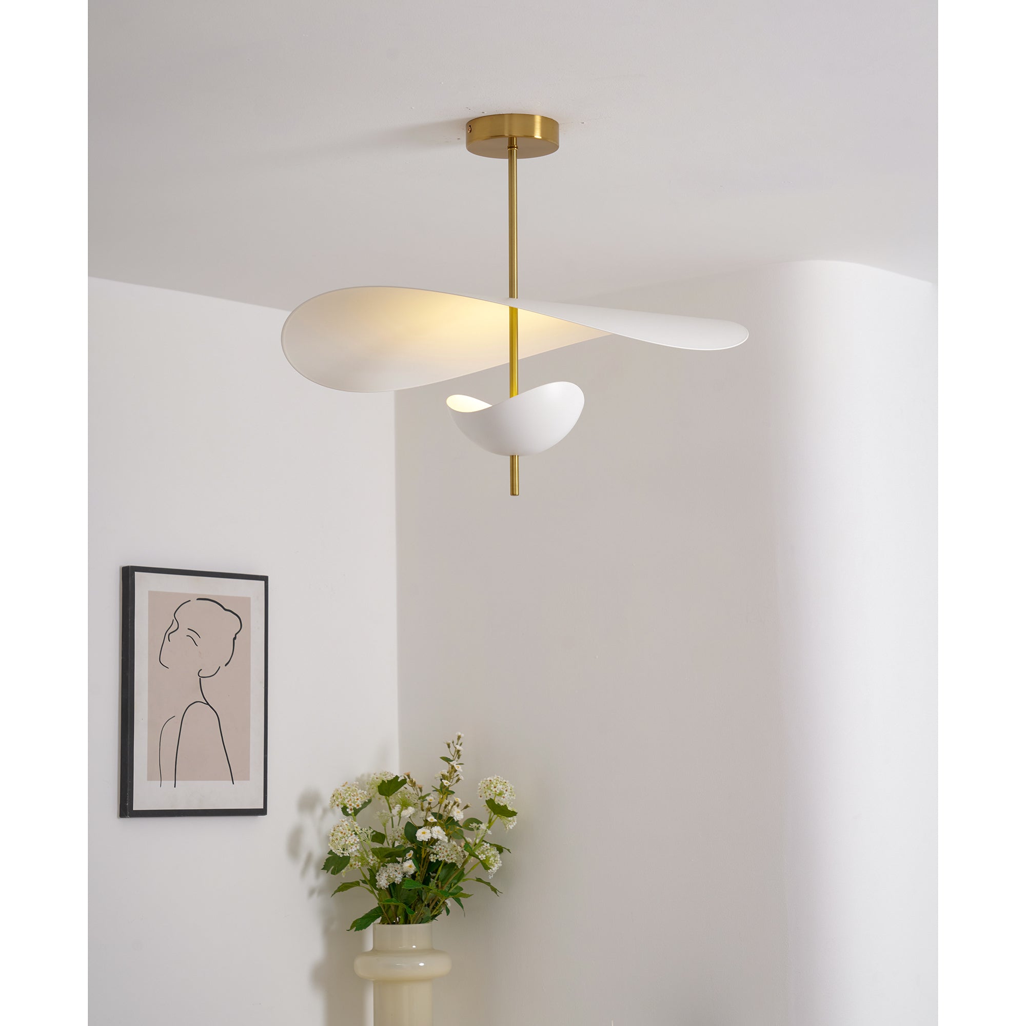 Glenii Sculptural Pendant Light