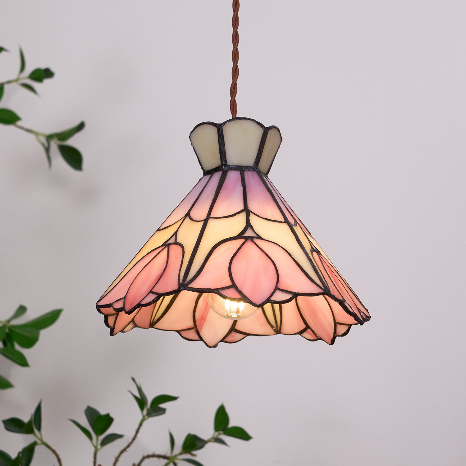Lecoaris Tiffany Pendant Light