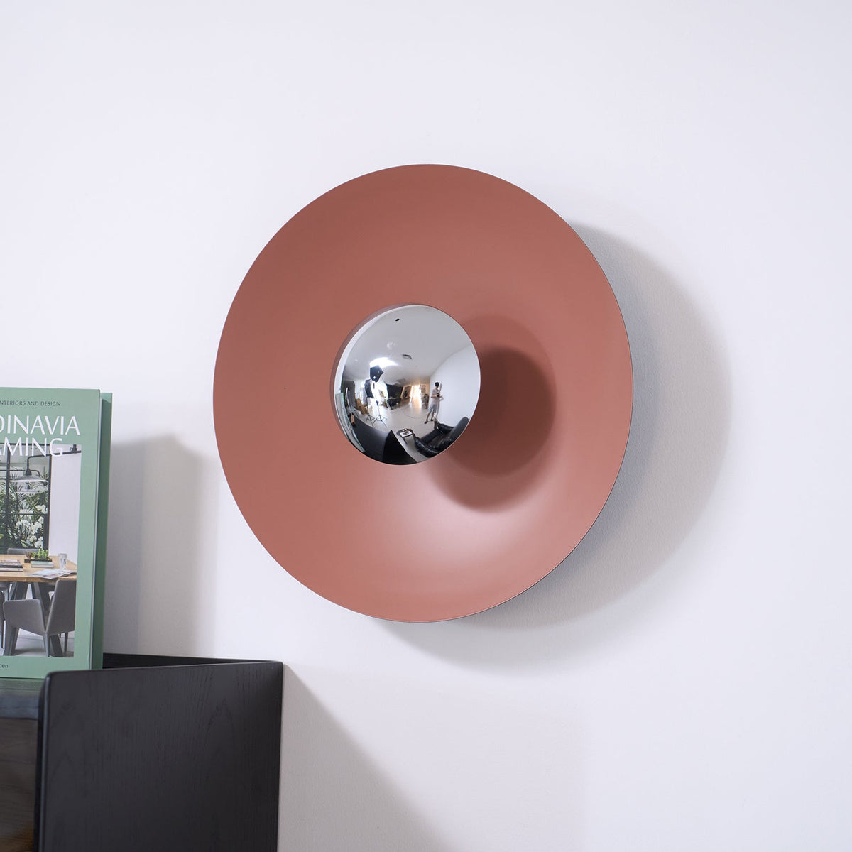 Simplicity Glow Wall Light – detail 6