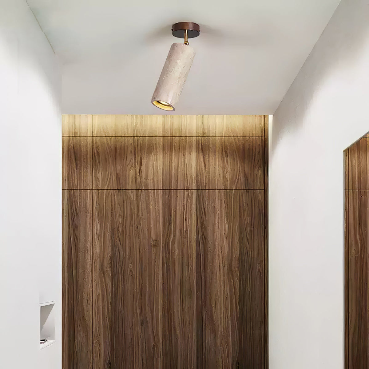 Solis Stone Spotlight – detail 10