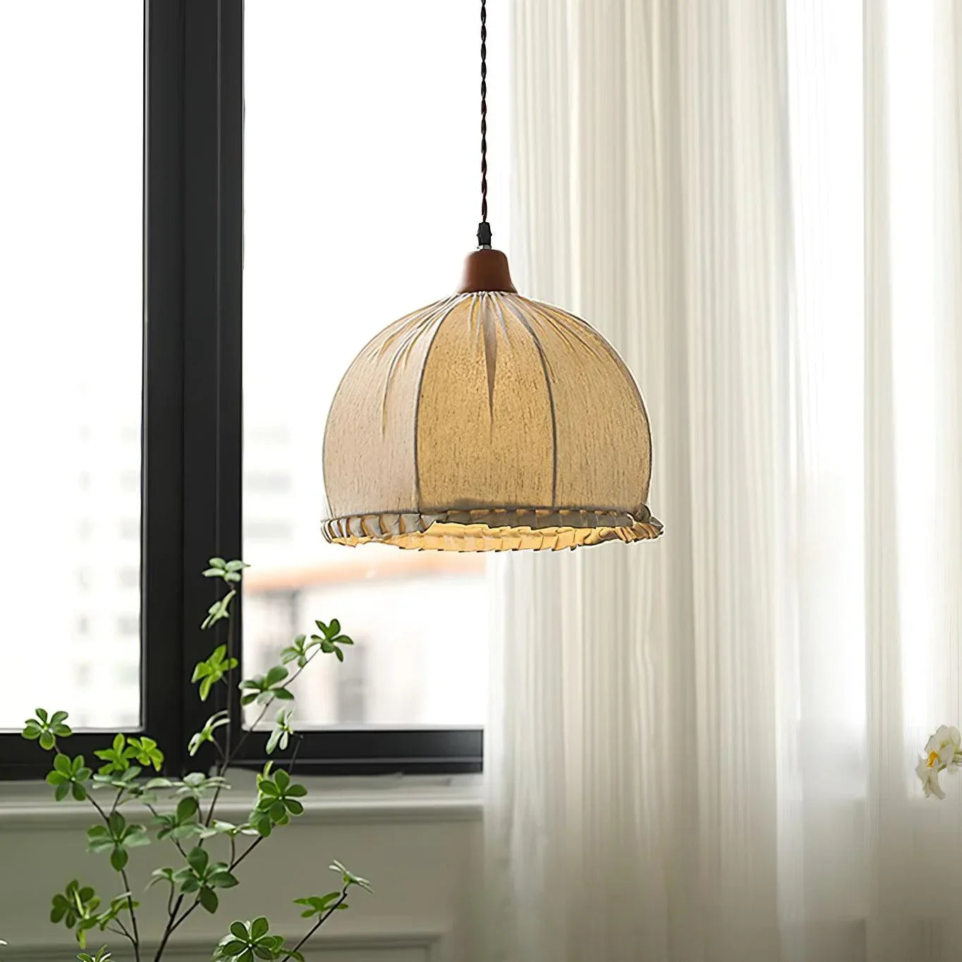 Elkan Pumpkin Pendant Light