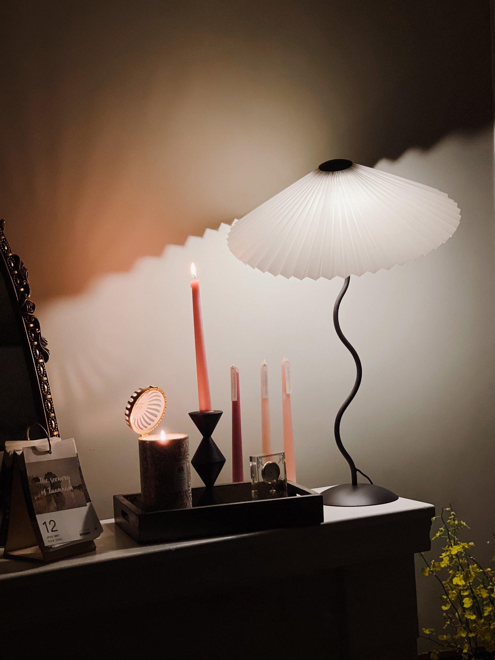 Rion Wavy Table Lamp